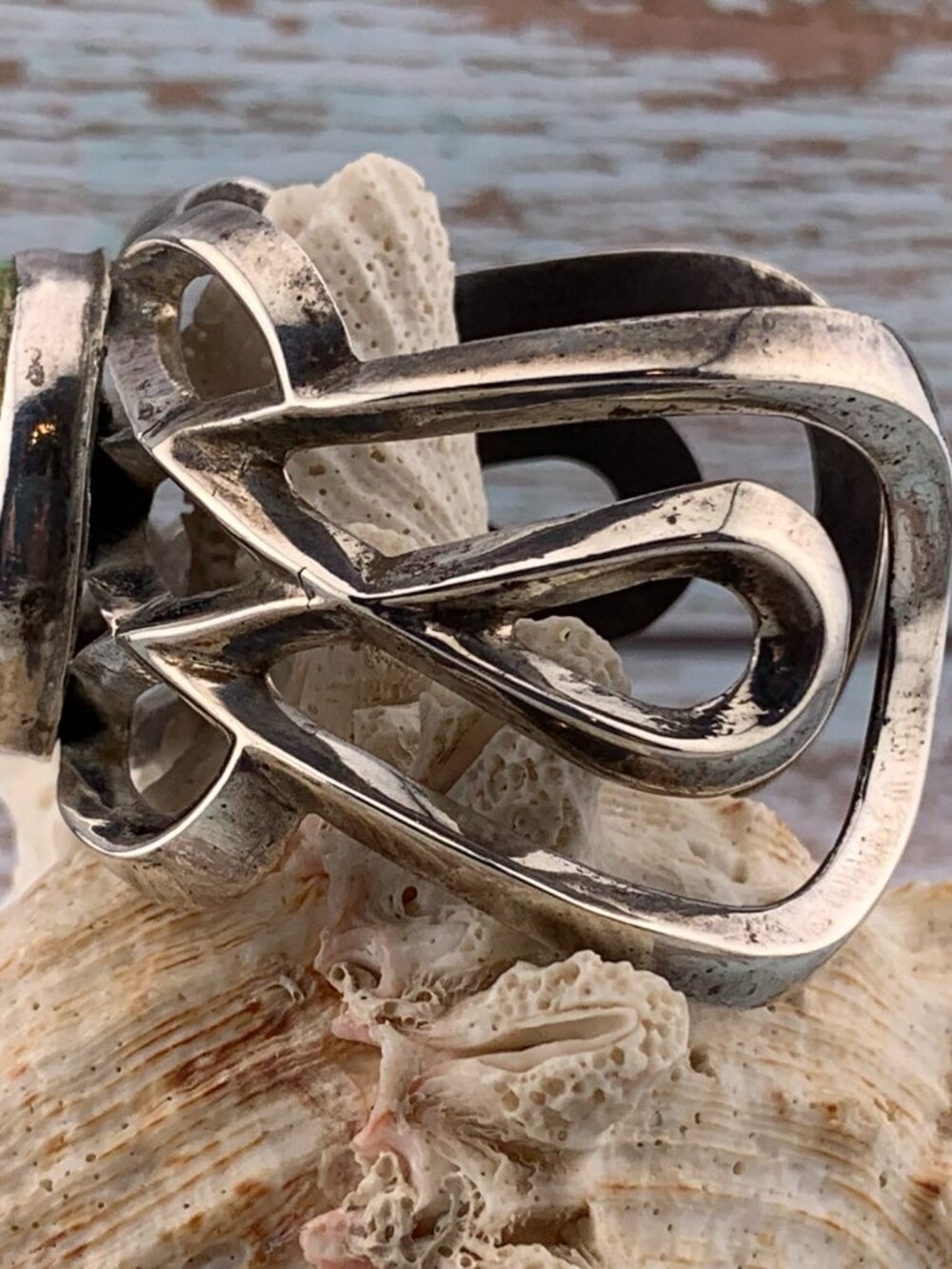 Green Turquoise Sterling Silver Sandcast Native American Cuff Bracelet J1418 - Picture 7 of 9